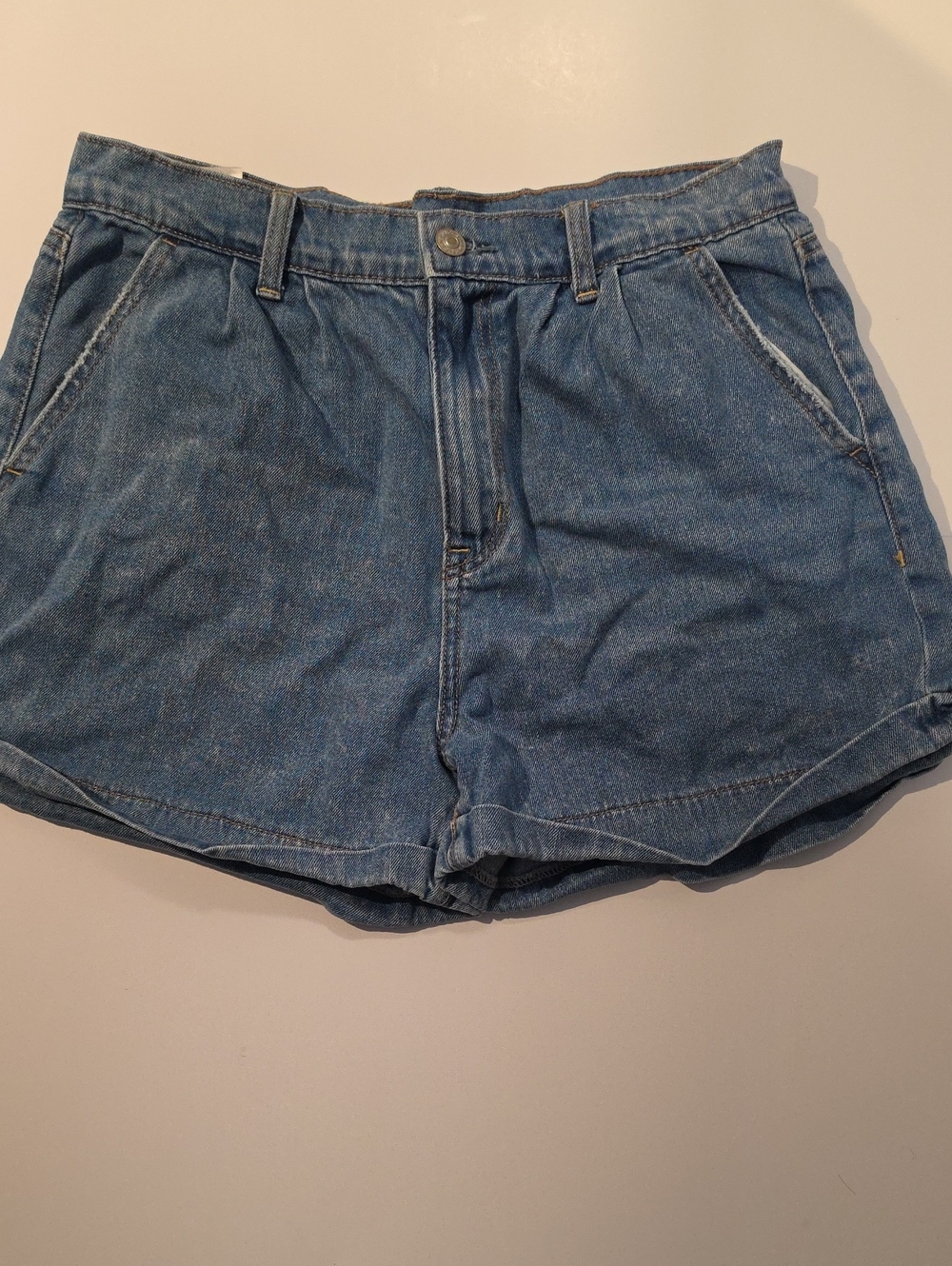 American Eagle Womans Mom Short